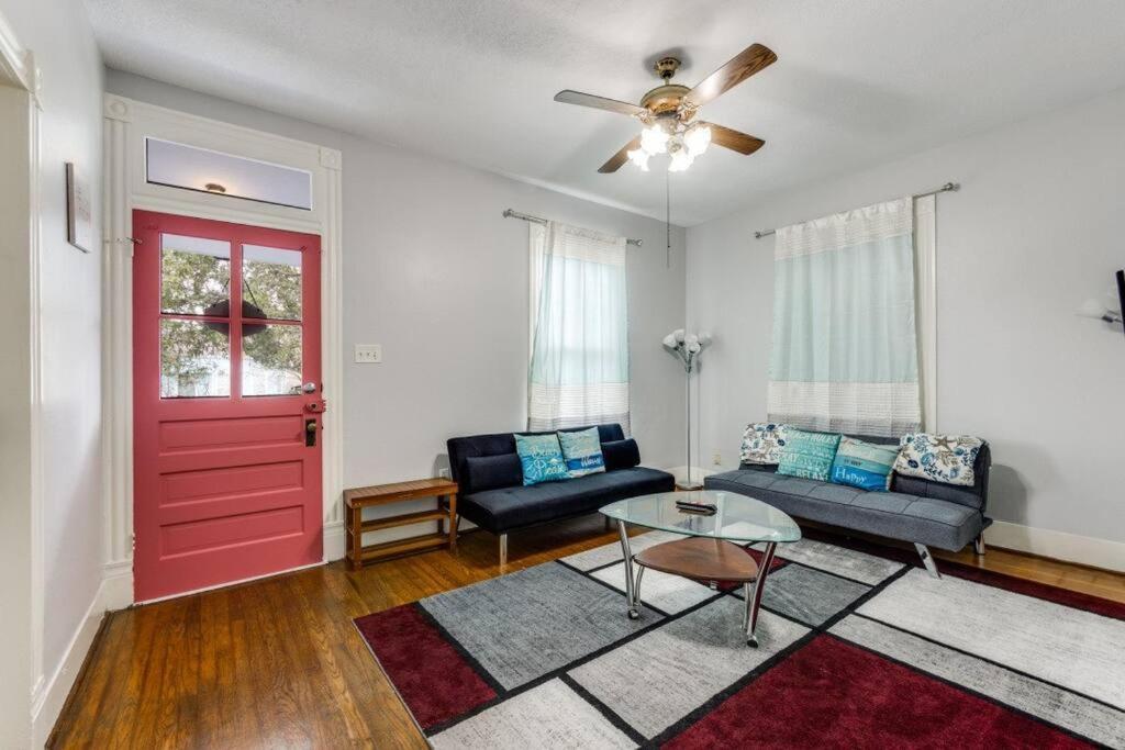 Cozy Sea Breeze Bungalow - 2 Mins To The Beach Galveston Eksteriør bilde