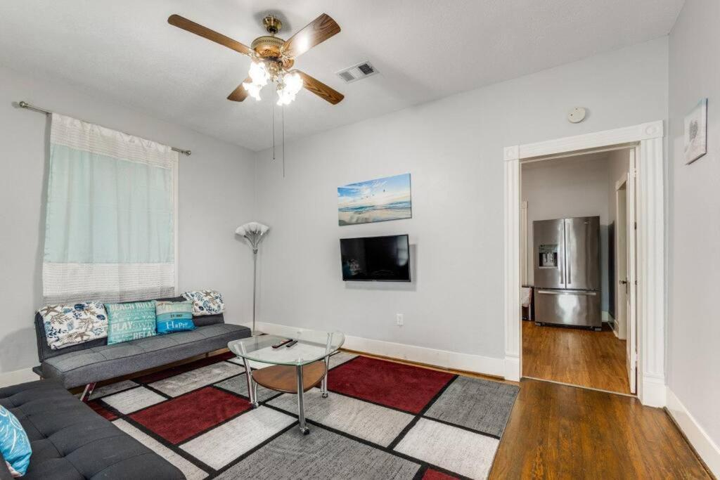 Cozy Sea Breeze Bungalow - 2 Mins To The Beach Galveston Eksteriør bilde